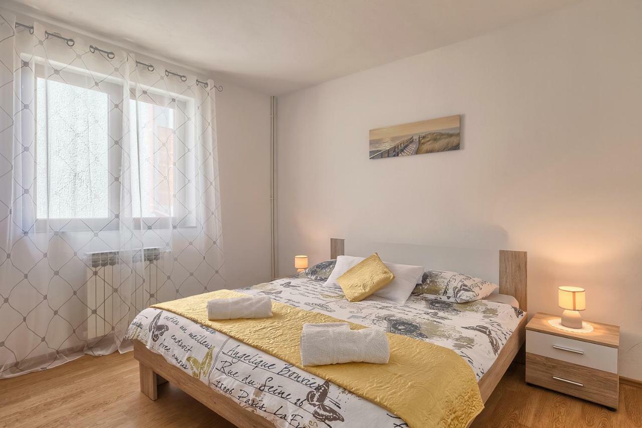 Apartman D&D, Dvorine 63 Banjole Eksteriør bilde